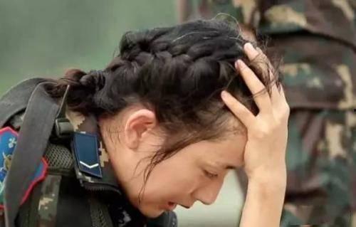 少白头的女明星,揭秘少白头女明星的美丽与挑战
